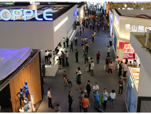 俯覽光亞展整個展館 人潮洶涌